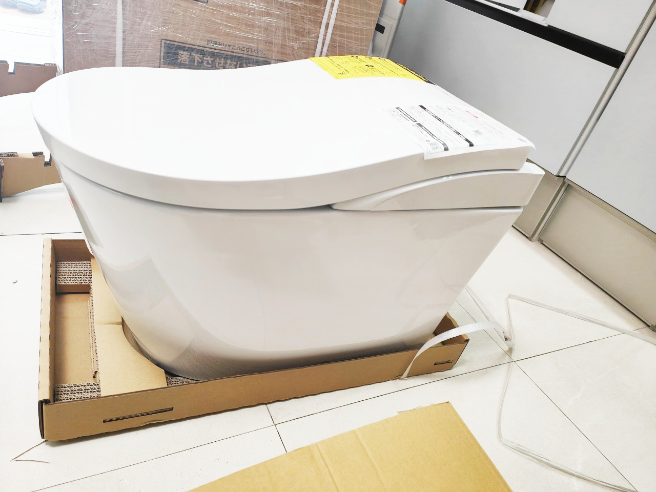 Neorest CES9820 hiephongjapan.vn