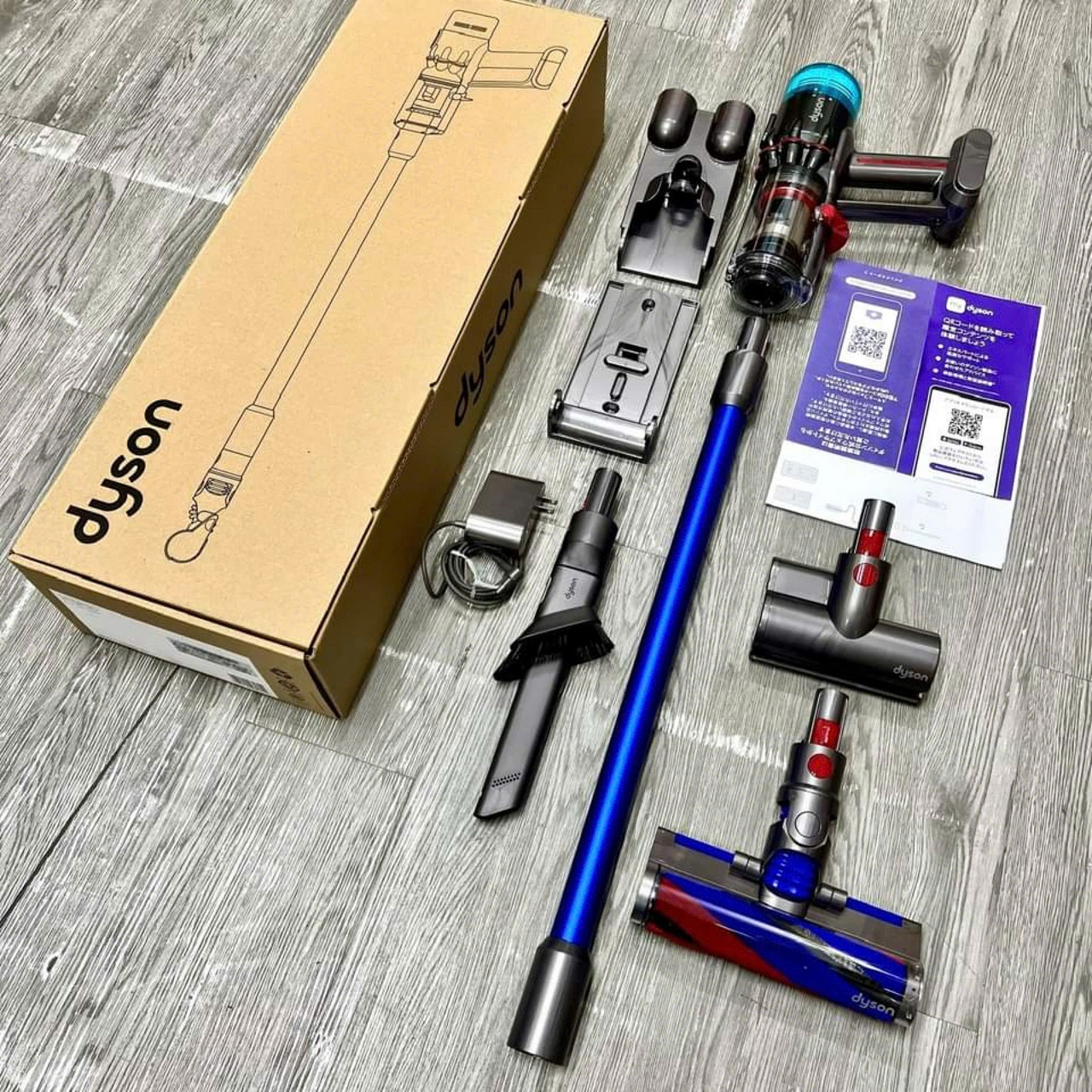 Máy hút bụi không dây Dyson Micro