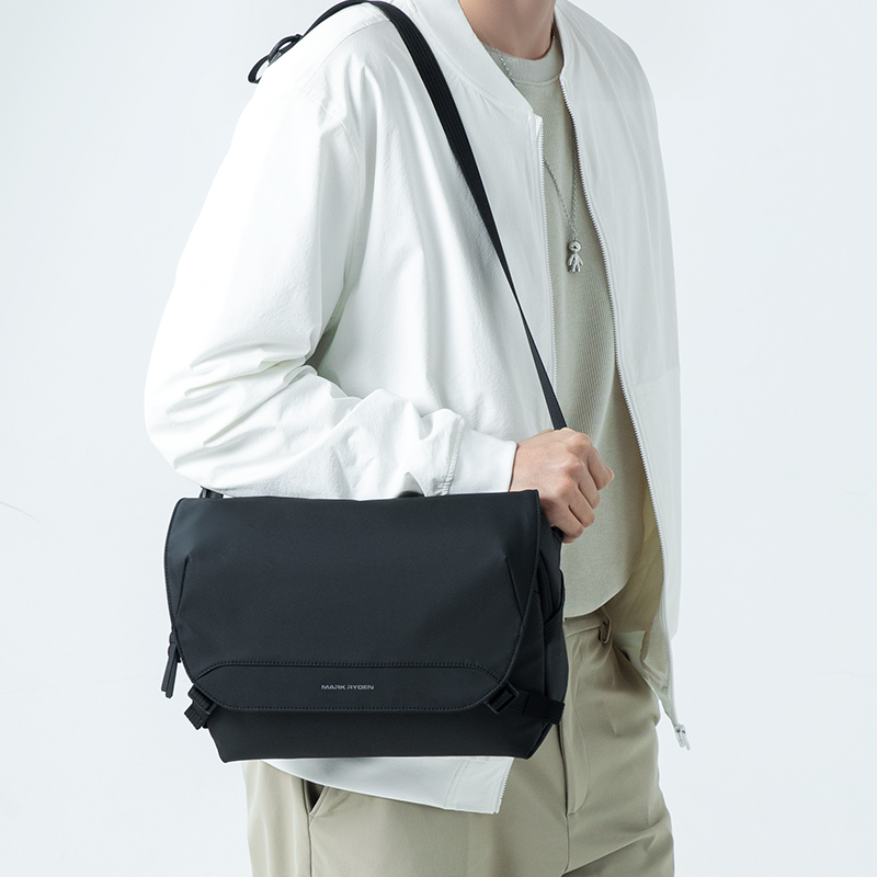 Túi Messenger Mark Ryden MR311 11.9 Inch Chống Nước Đa Dụng