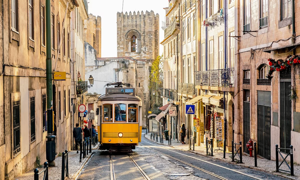 Lisbon, Bồ Đào Nha: Du lịch kết hợp khóa học Nha khoa nâng cao 7N6Đ