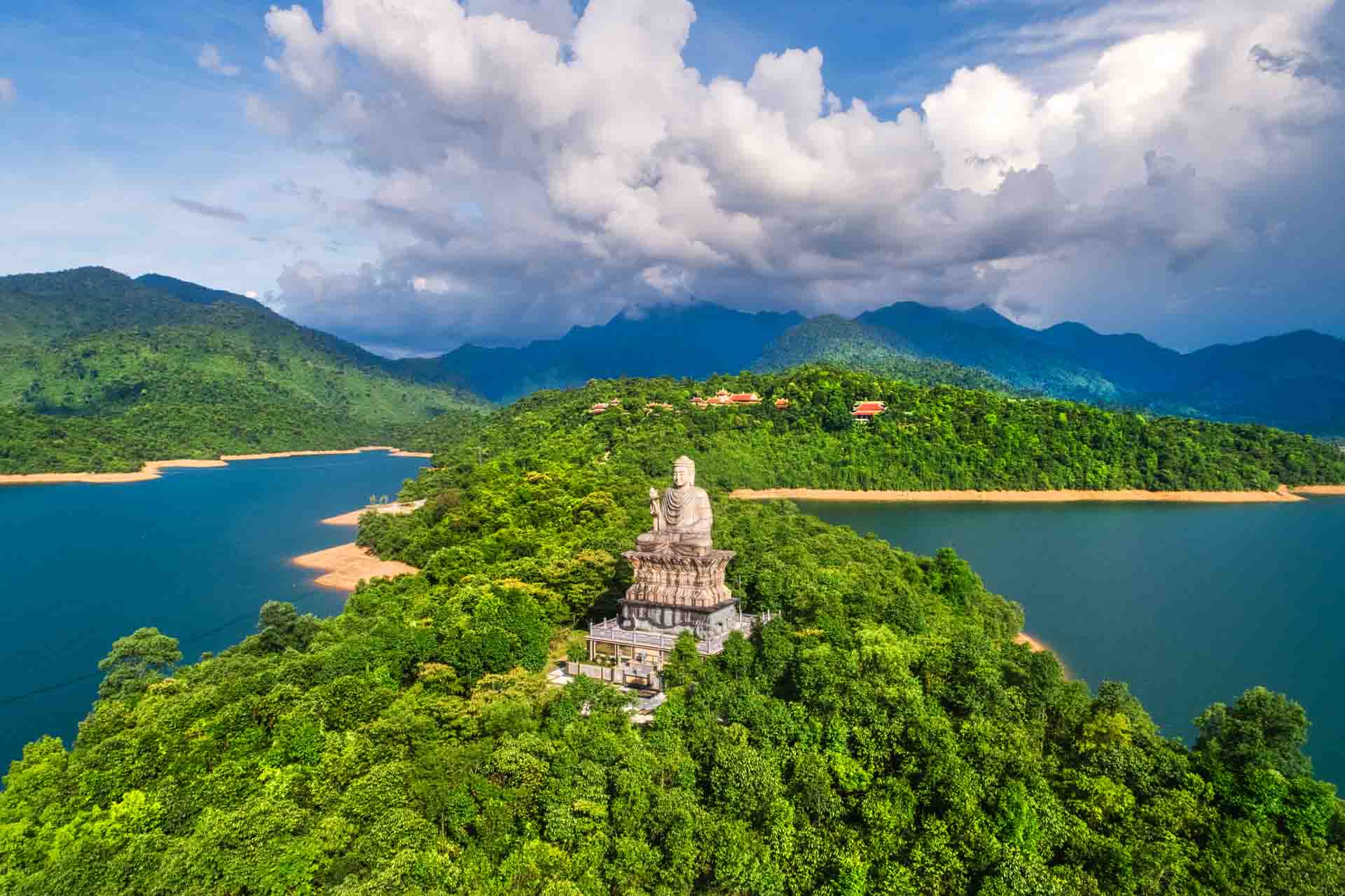 Marathon Huế 2025: TP.HCM - Huế 3N2Đ