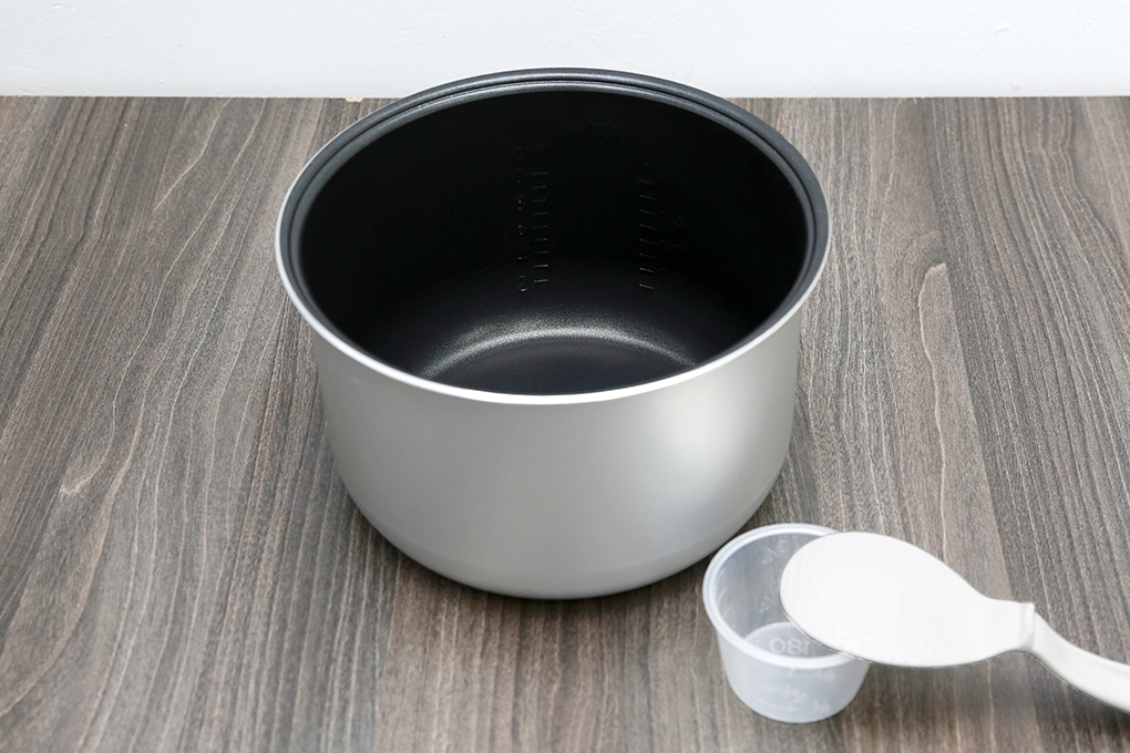 Nồi cơm điện Midea MR-CM1811 1.8 lít - Chính hãng