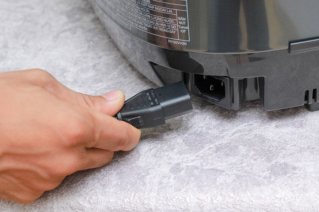 Nồi cơm điện Panasonic SR-PX184KRA 1.8 lít - Chính hãng