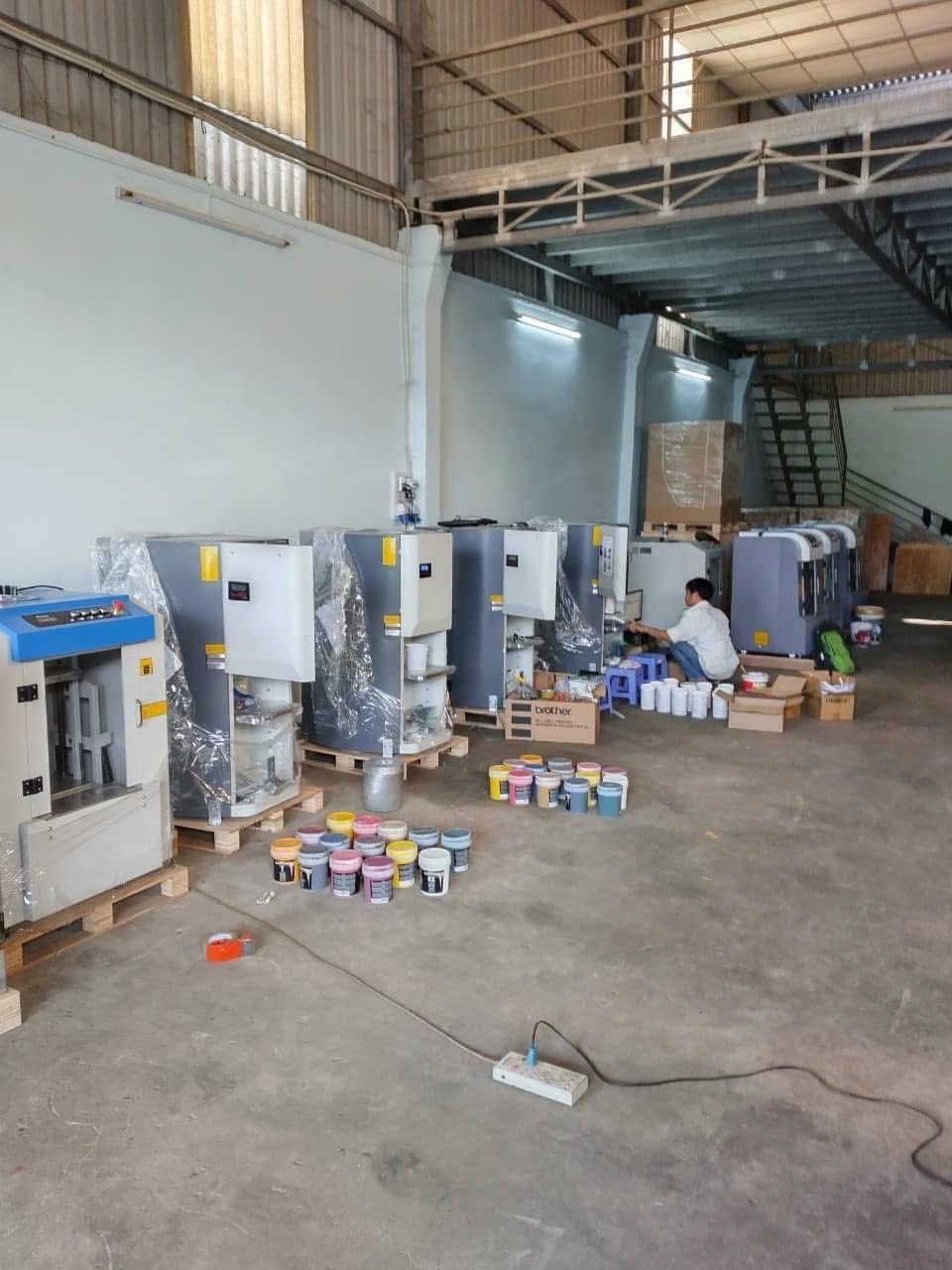 🚀 HỖ TRỢ MÁY PHA SƠN TỰ ĐỘNG CHO NPP – ĐẠI LÝ GILDDEN