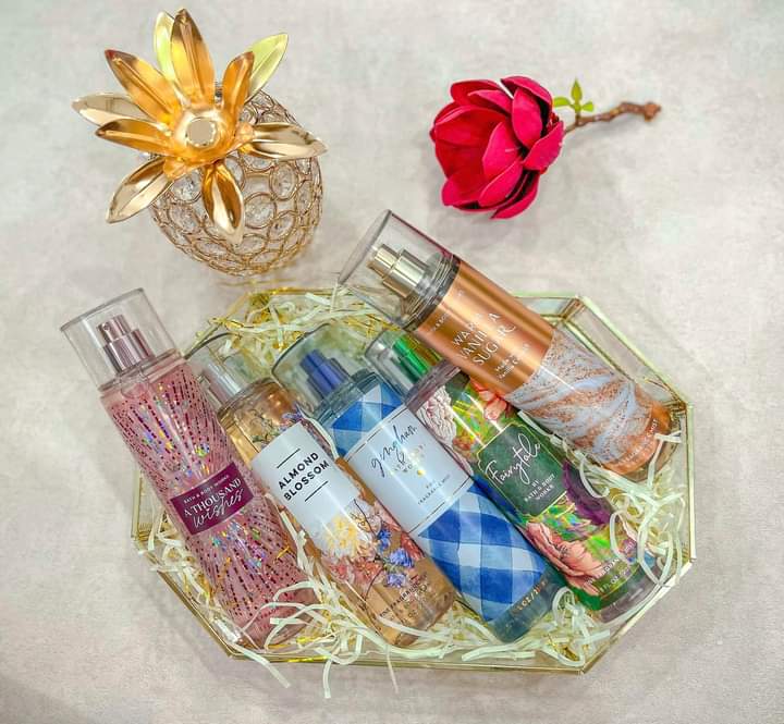 Xịt Thơm Toàn Thân Gingham Xanh Body Mist Bath & Body Work 236ml