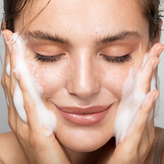 Sữa Rửa Mặt Eucerin Dạng Bọt Sạch Sâu Cho Da Nhờn 150g