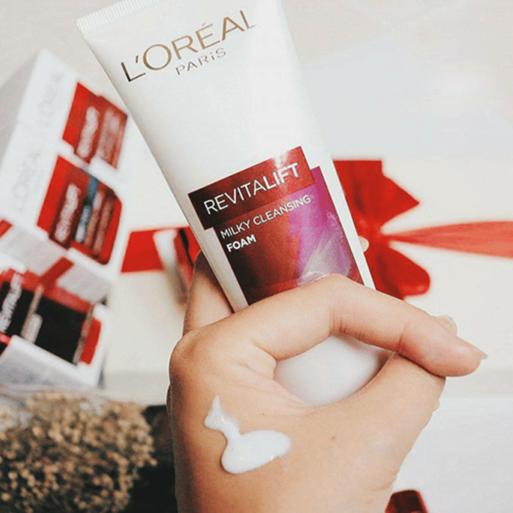 Sữa Rửa Mặt L'Oreal Săn Chắc Da 100ml Revitalift Milky Foam