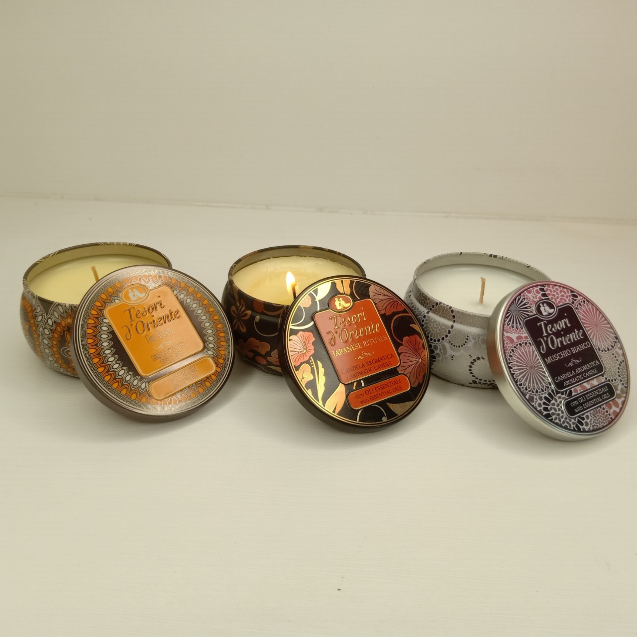 Bộ Nến Thơm Hương Nước Hoa Hương Hoa Trà - Hoa Sen - Xạ Hương 110g Tesori d'Oriente
