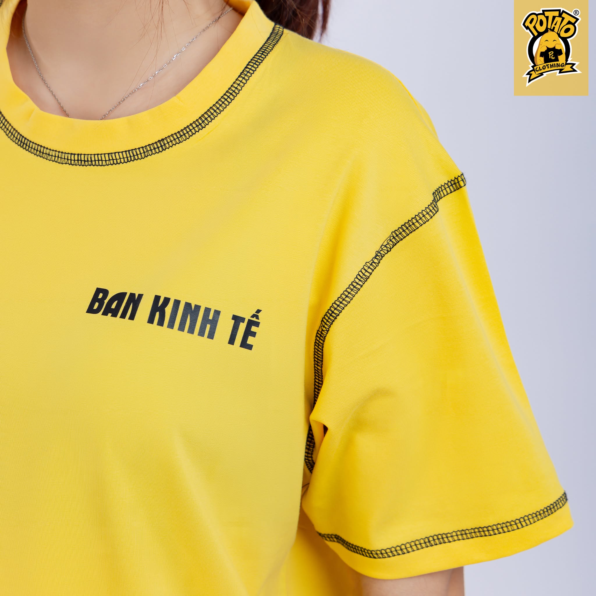 Bo cổ tròn thêu - ảnh mẫu 1 tại Potato Clothing