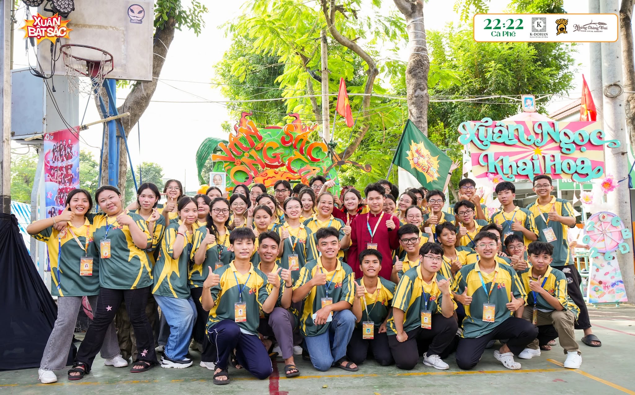 Phản hồi của lớp về áo lớp xanh lá Potato Clothing 1