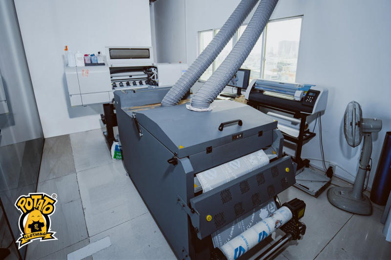 Cận cảnh máy in PET Kỹ thuật số tại Potato Clothing