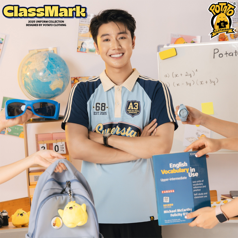 Cổ áo phối màu nổi bật BST Classmark