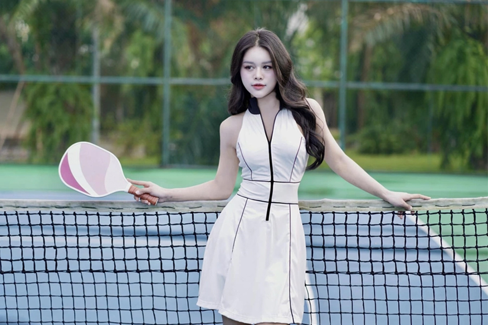 Váy liền thân nữ tính duyên dáng cho nữ chơi pickleball