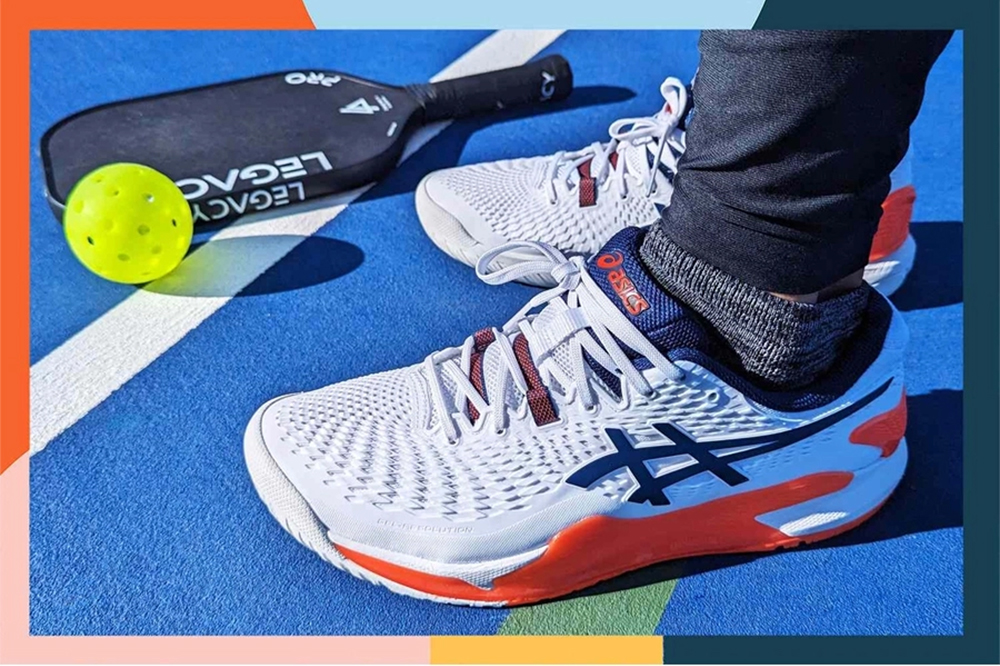 Giày thể thao pickleball chuyên dụng hỗ trợ di chuyển linh hoạt
