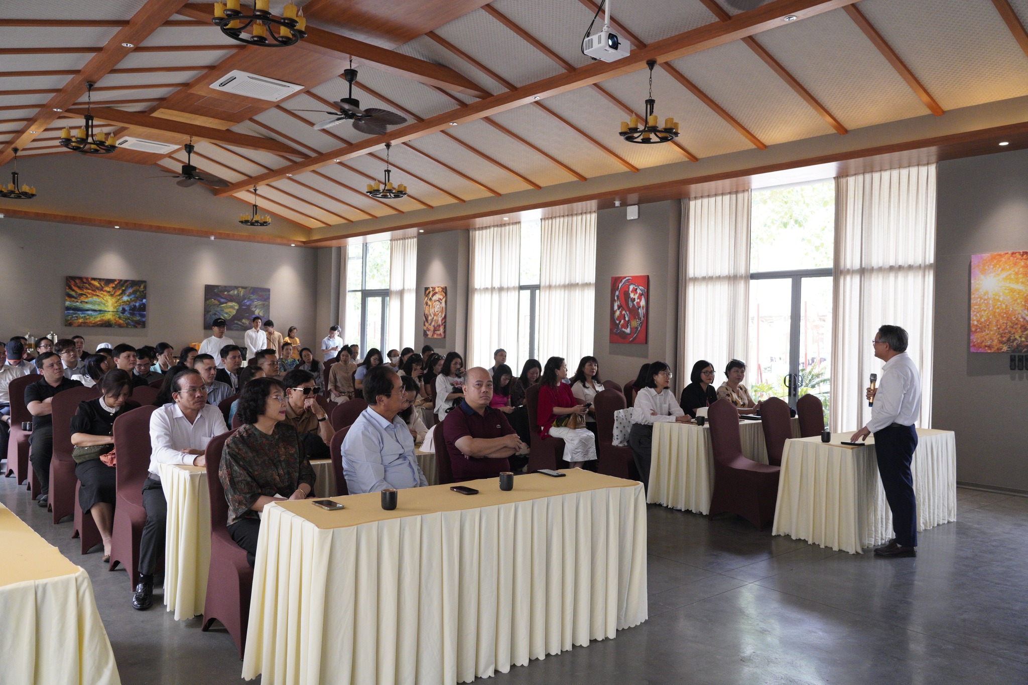 Khai mạc Hội thảo Khoa học Quốc gia “Bảo tồn và phát huy các giá trị di sản văn hóa gắn với phát triển du lịch bền vững”
