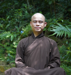Thày Tinh Khôi