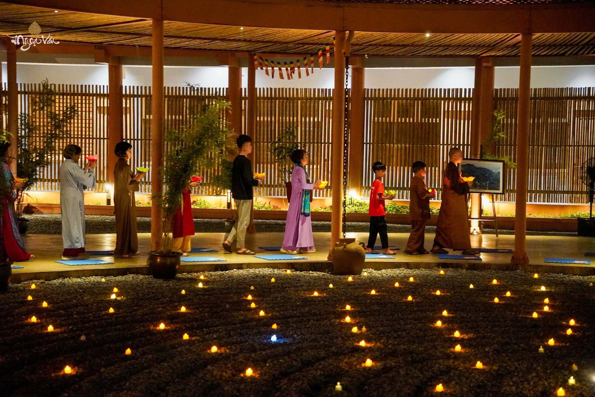 Ngày 1 Tối