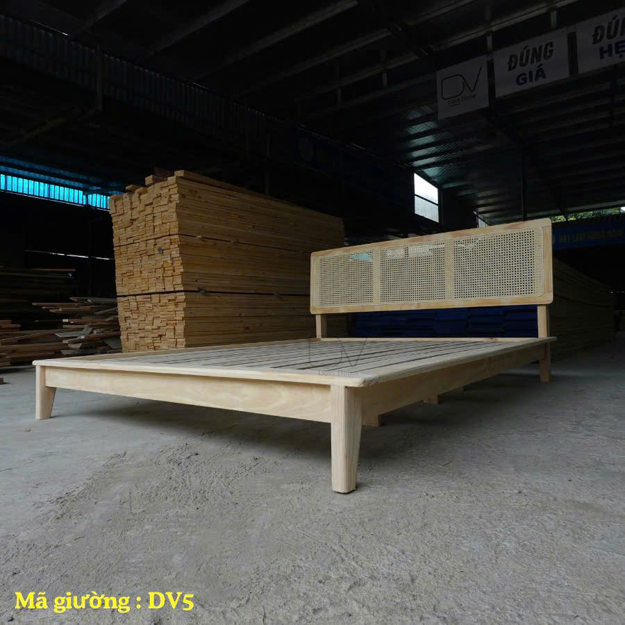 Giường Gỗ Tựa Mây Thiết Kế Sang Trọng DV5