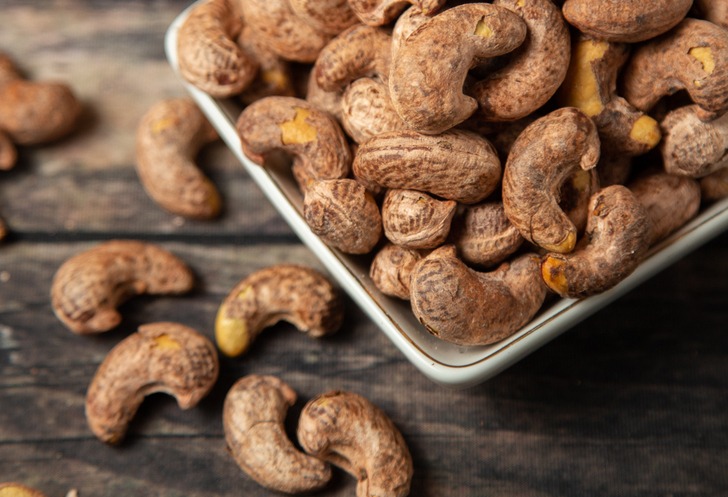 Quy định gửi hạt điều đi Bulgaria