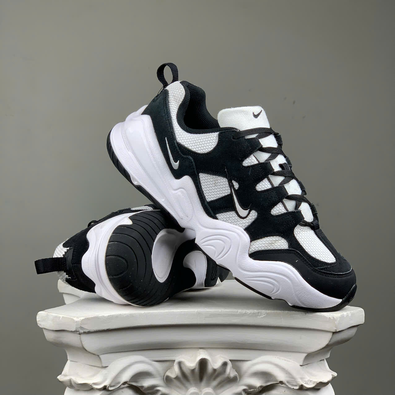 SZ42 Nike Tech Hera 'White Black' FJ9532-101 105854