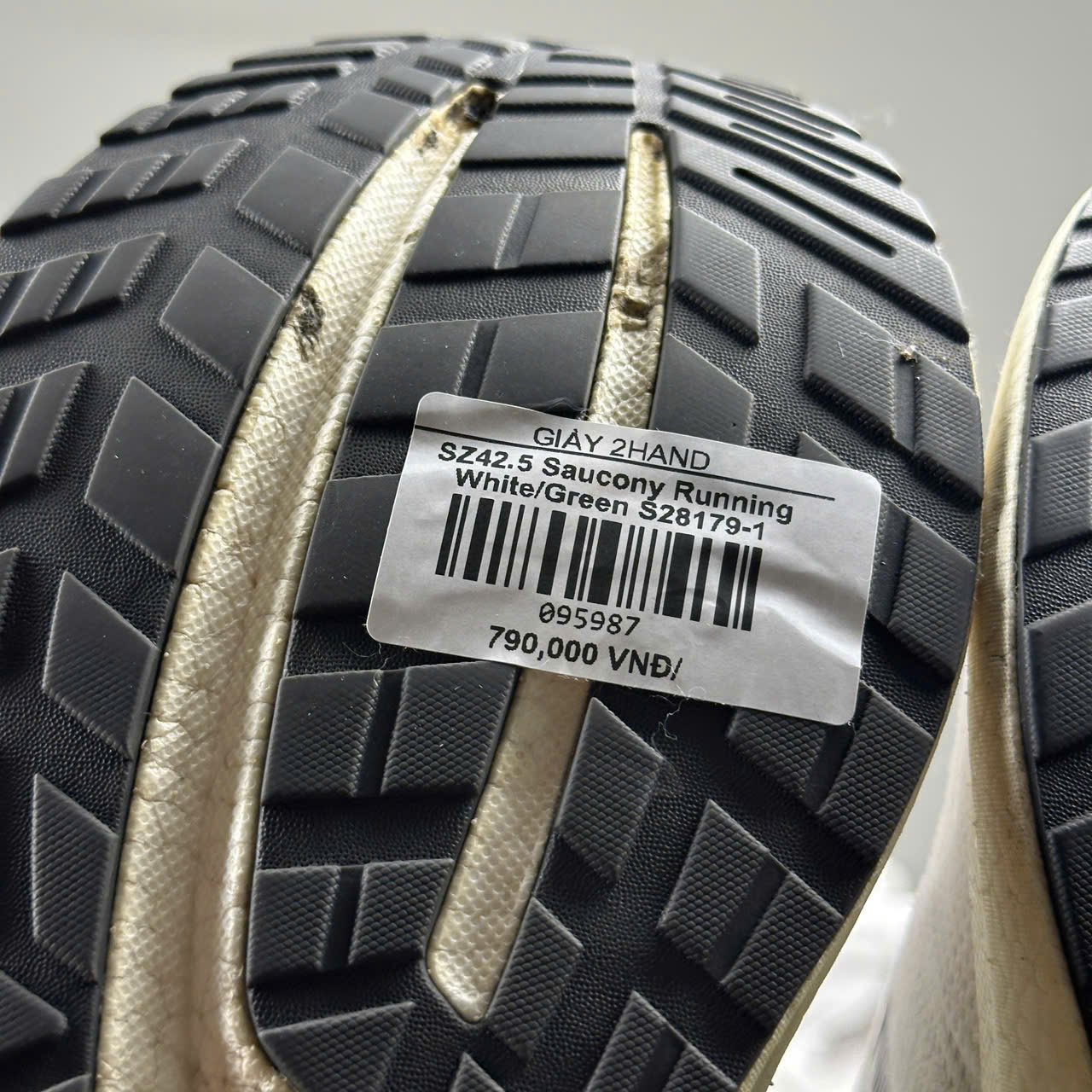 Saucony Running White/Green S28179-1 095987 Giày 2hand - Main Image