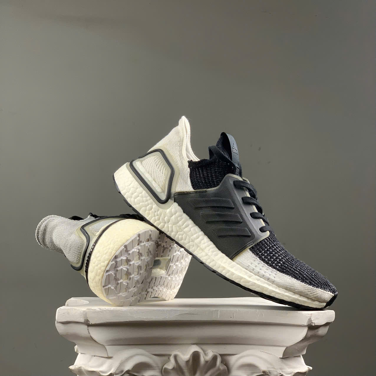 SZ42 adidas UltraBoost 19 'Oreo' B37704 095503 Giày 2hand Cần Thơ