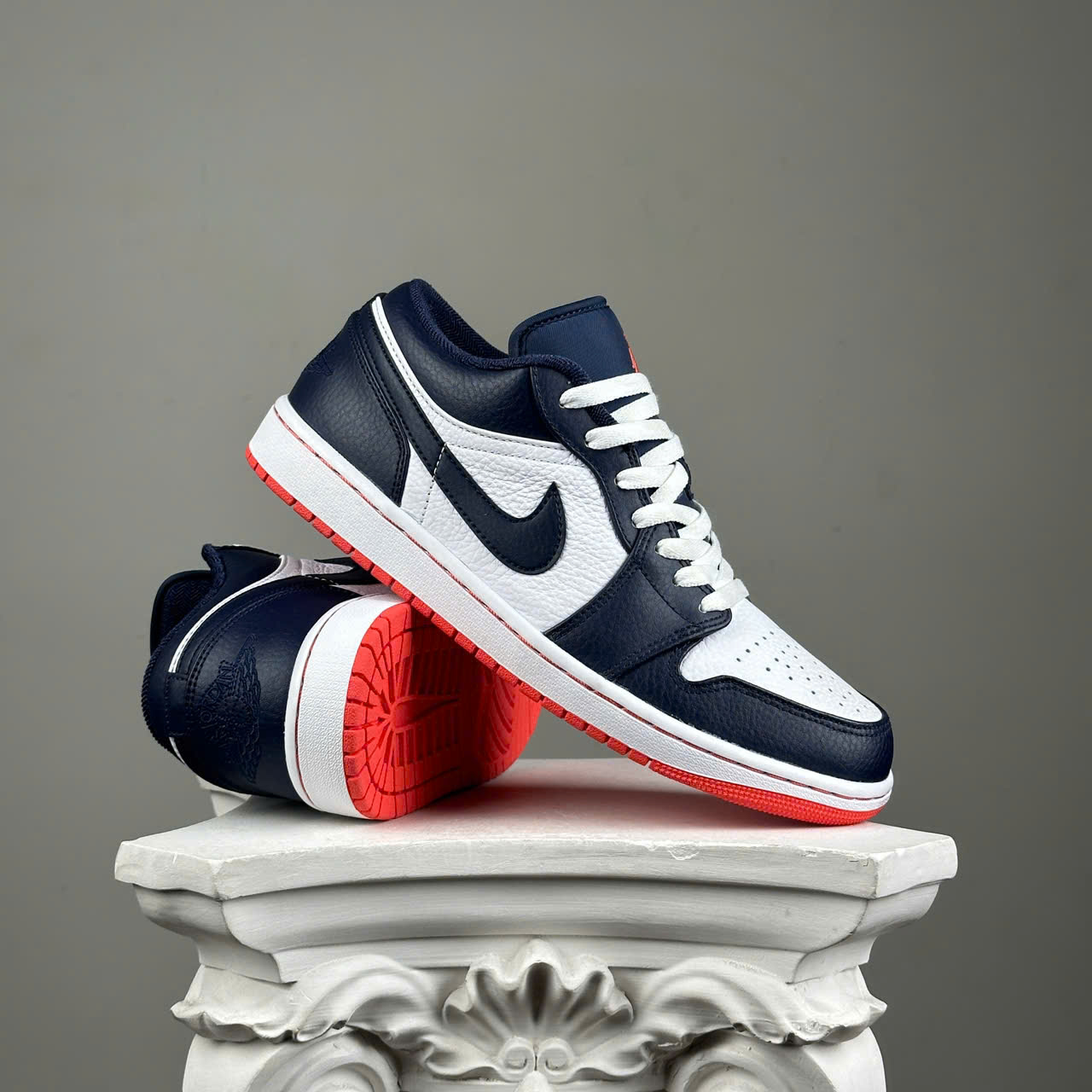 SIZE 44 NIKE Air Jordan Retro Low 'Obsidian Ember Glow' 553558