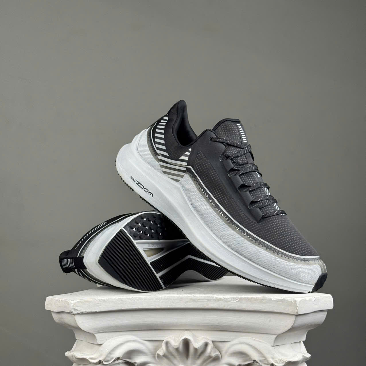 SZ42.5 Nike Air Zoom Winflo 6 Shield 'Reflect Silver' BQ3190-001 0450165 -  Giày 2hand Cần Thơ