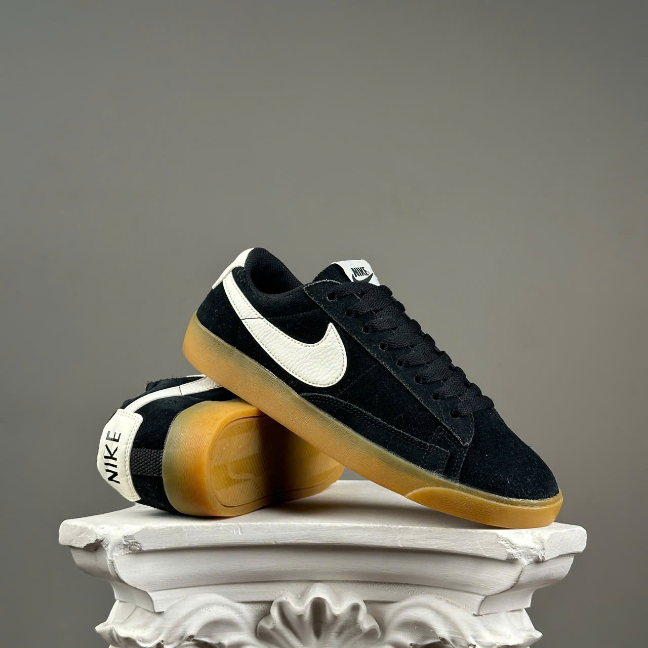 SZ 39 NIKE Blazer Low SD 'Black' AV9373-007