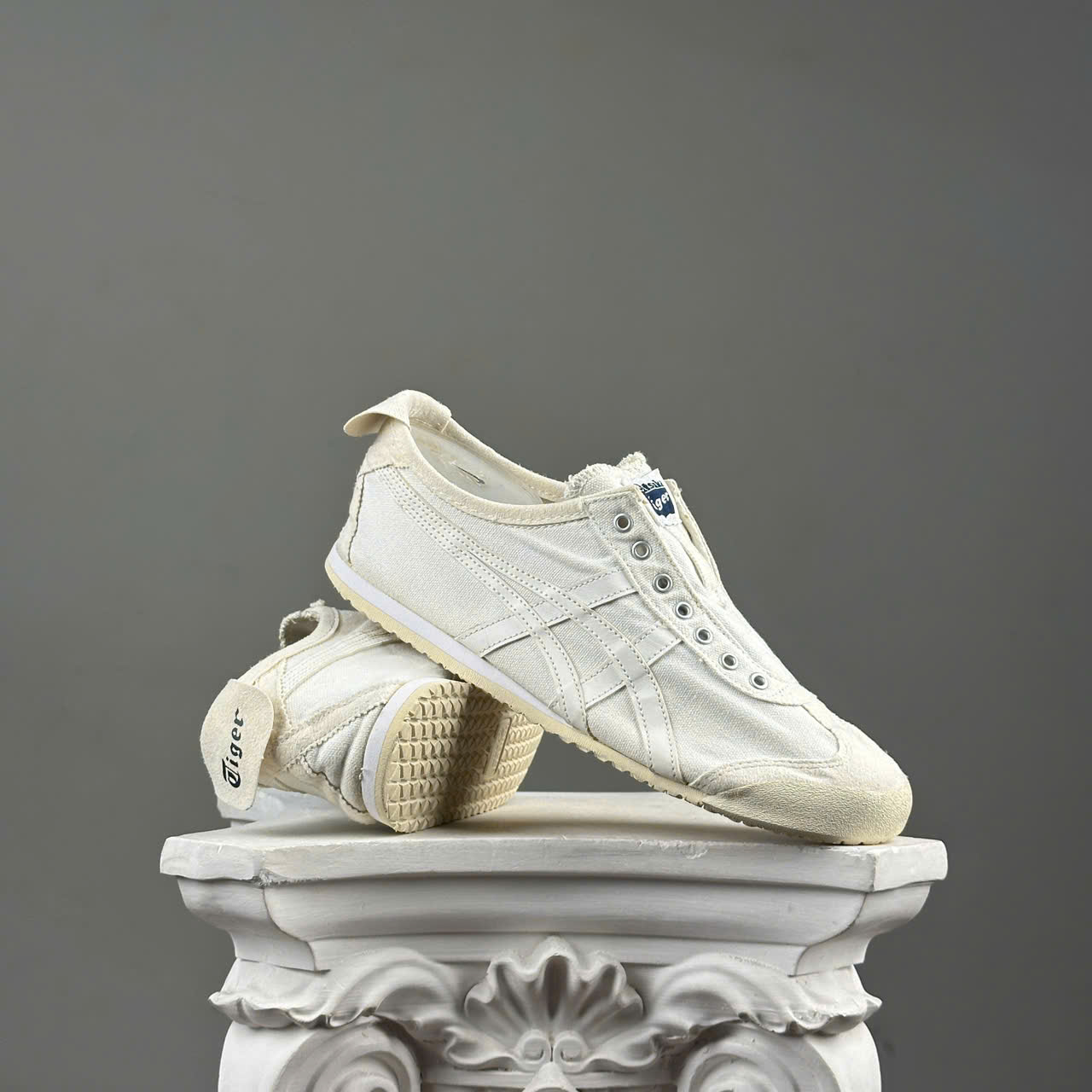 SZ41.5 Onitsuka Tiger Mexico 66 Slip-On 'White' D528N-0101 124085