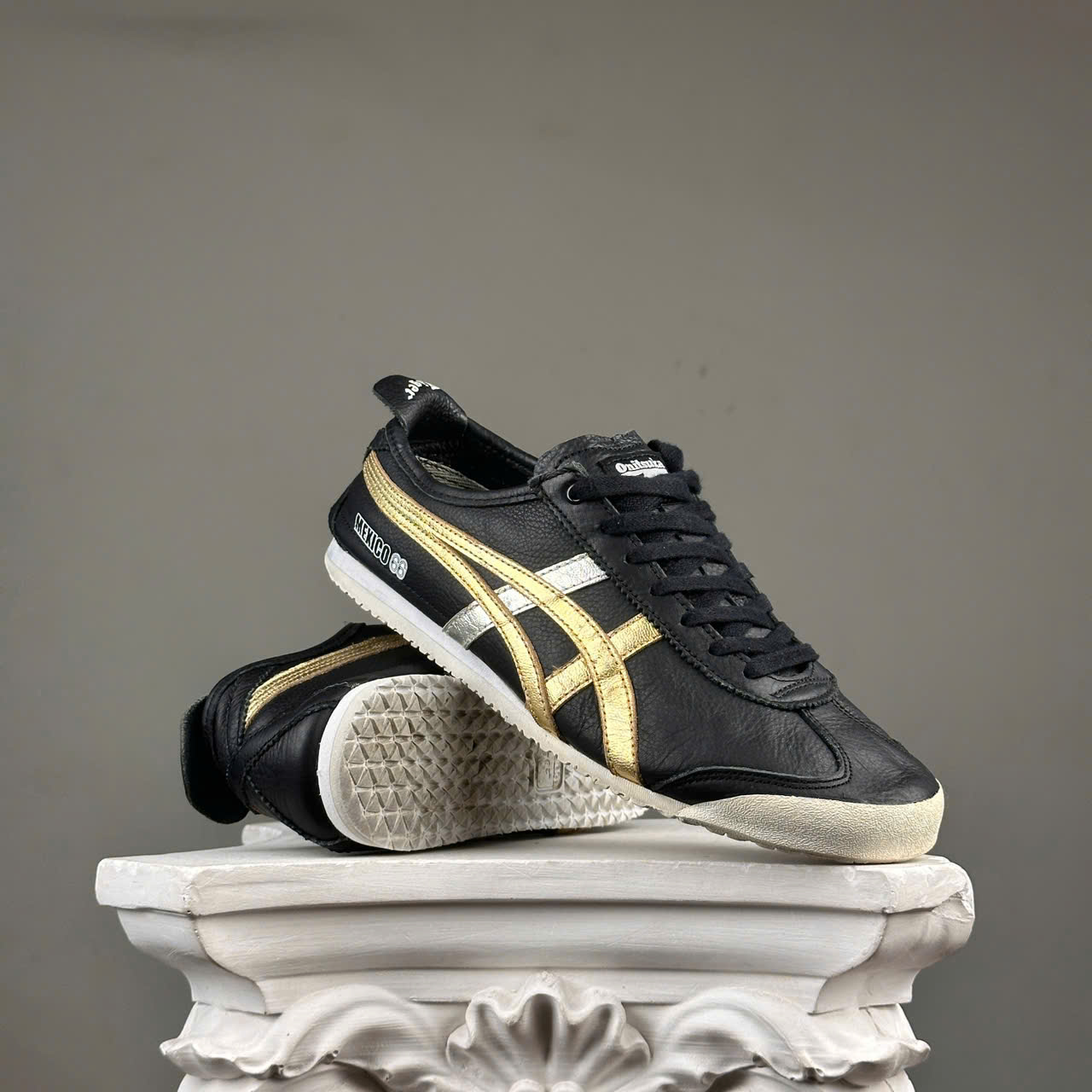 SZ40.5 Onitsuka Tiger Mexico 66 'Gold Metallic' D5V2L-9094 105973