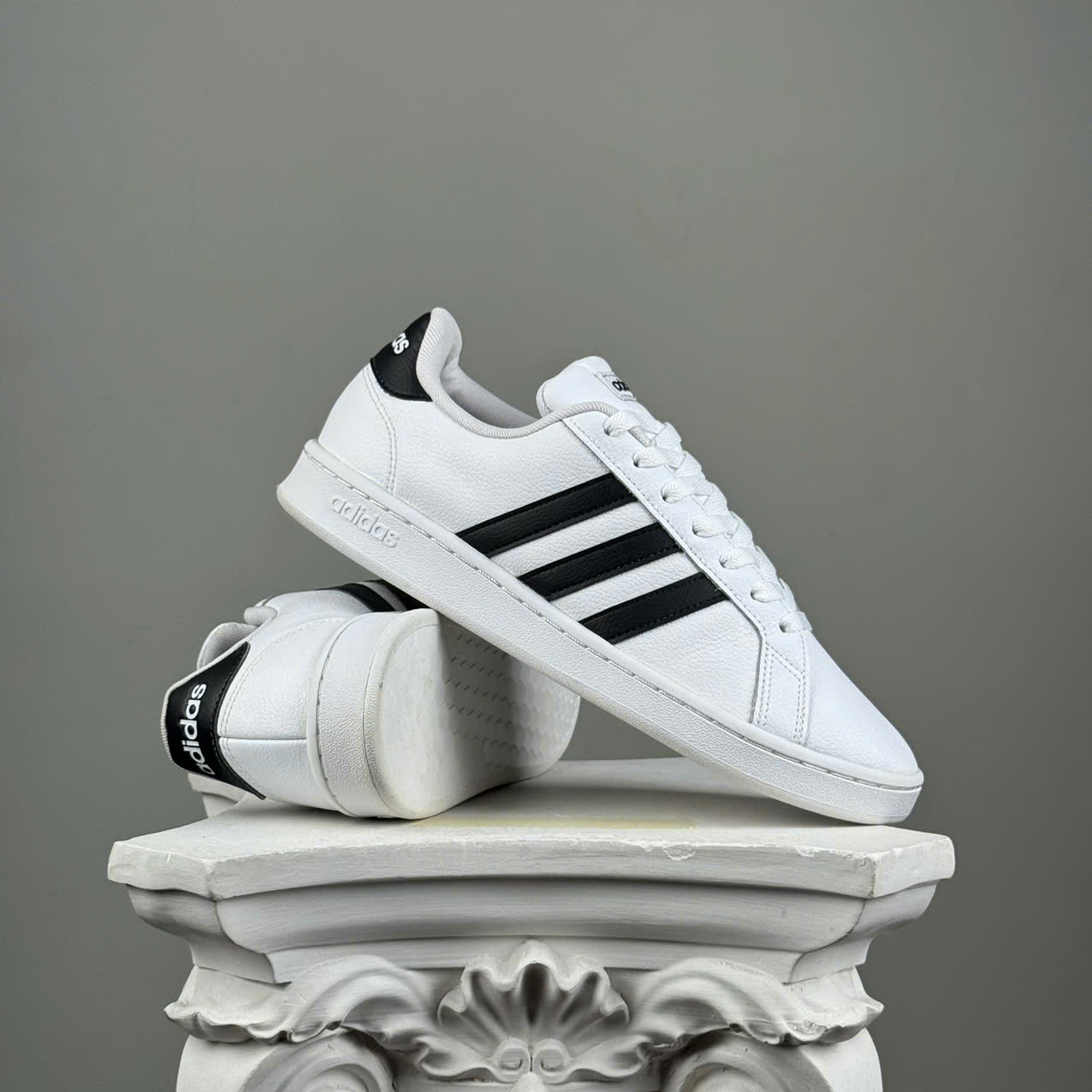 SIZE 42 Adidas Grand Court 'Cloud White' F36392