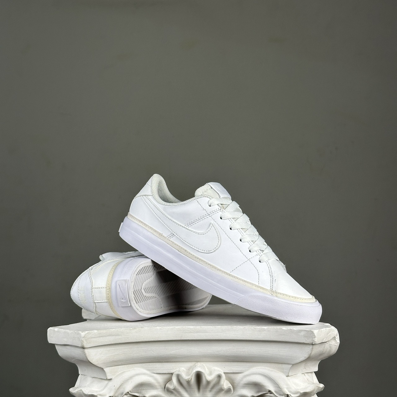 SZ36.5 Nike Court Legacy 'Triple White' DA5380-104