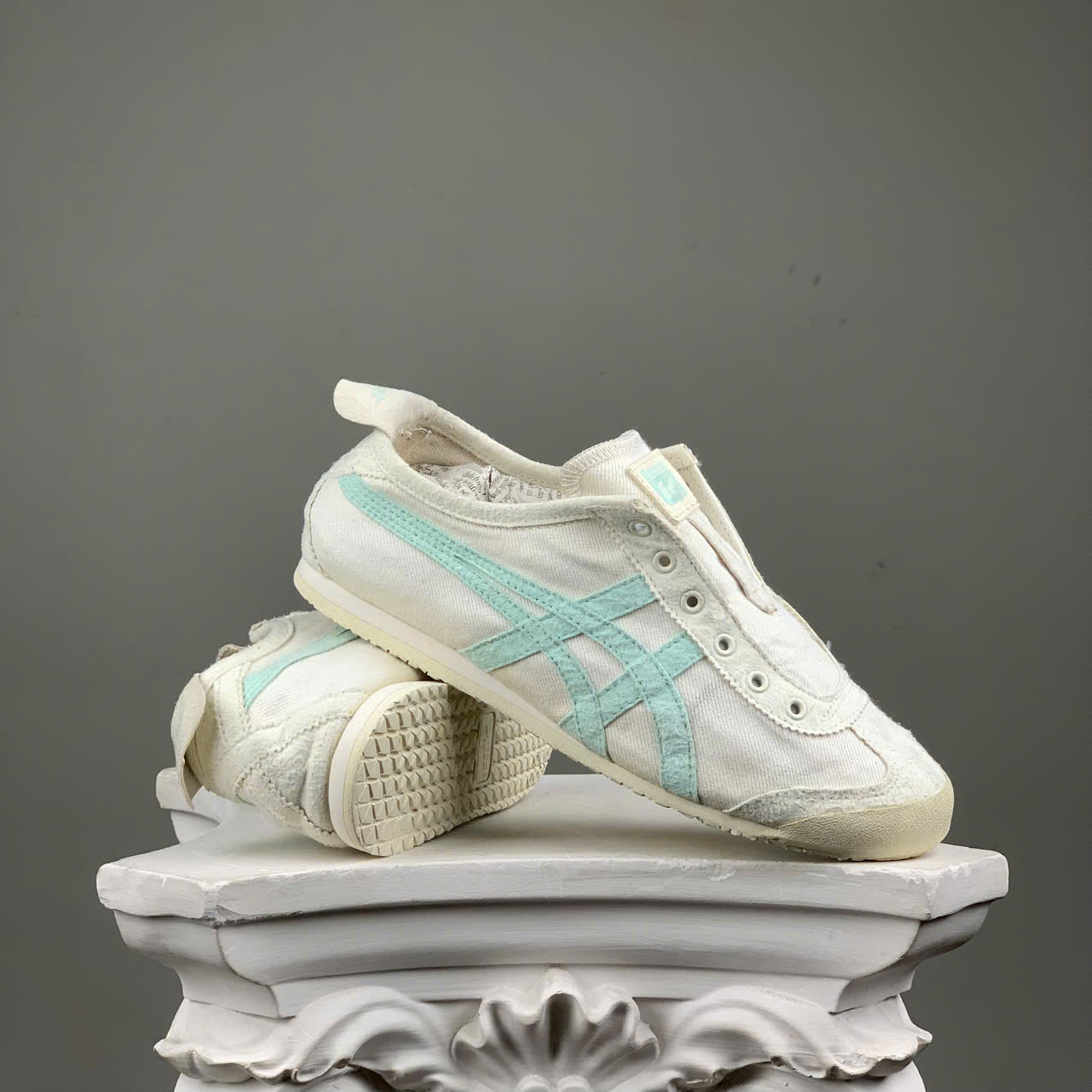 SZ38 Onitsuka Tiger Mexico 66 Slip-On