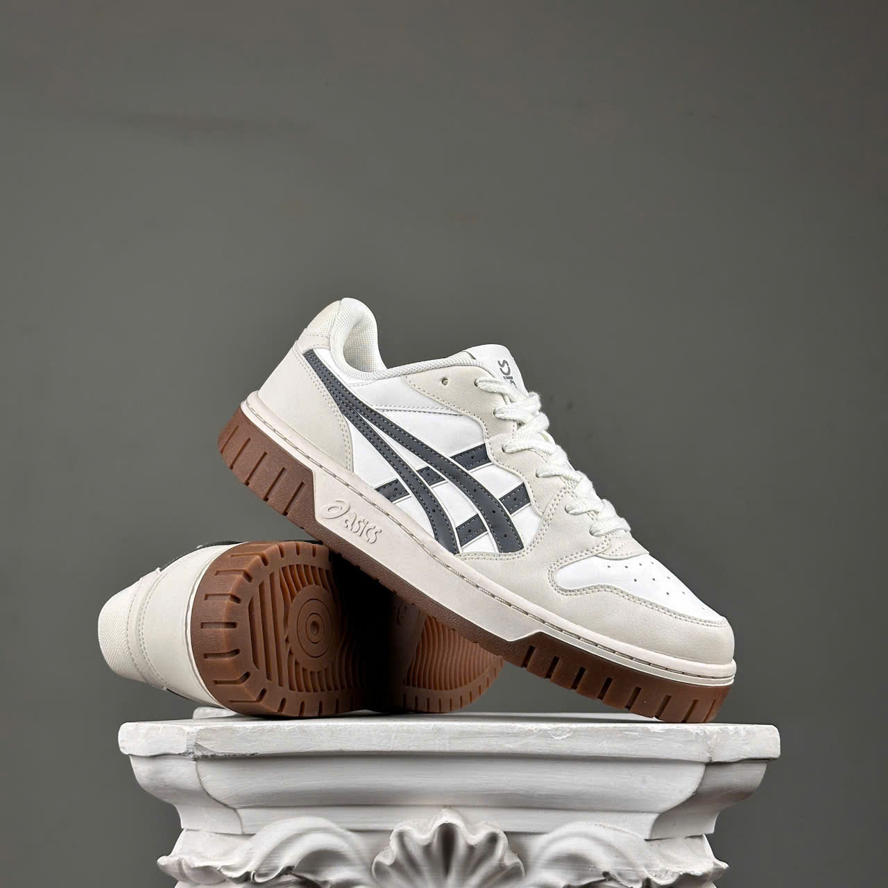 SZ44 ASICS Court Mz 2.0 'White Brown' 1203A405-101 1051121