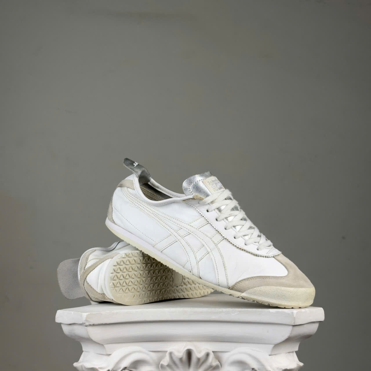 White Light Sage Onitsuka Tiger Mexico 66 All White Onitsuka Tiger