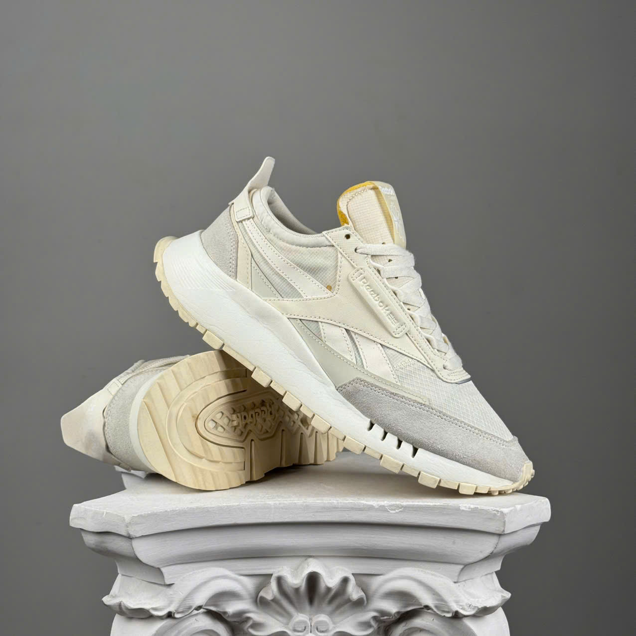 SIZE 42,5 Reebok Classic Leather Legacy 'Classic White' GY2723