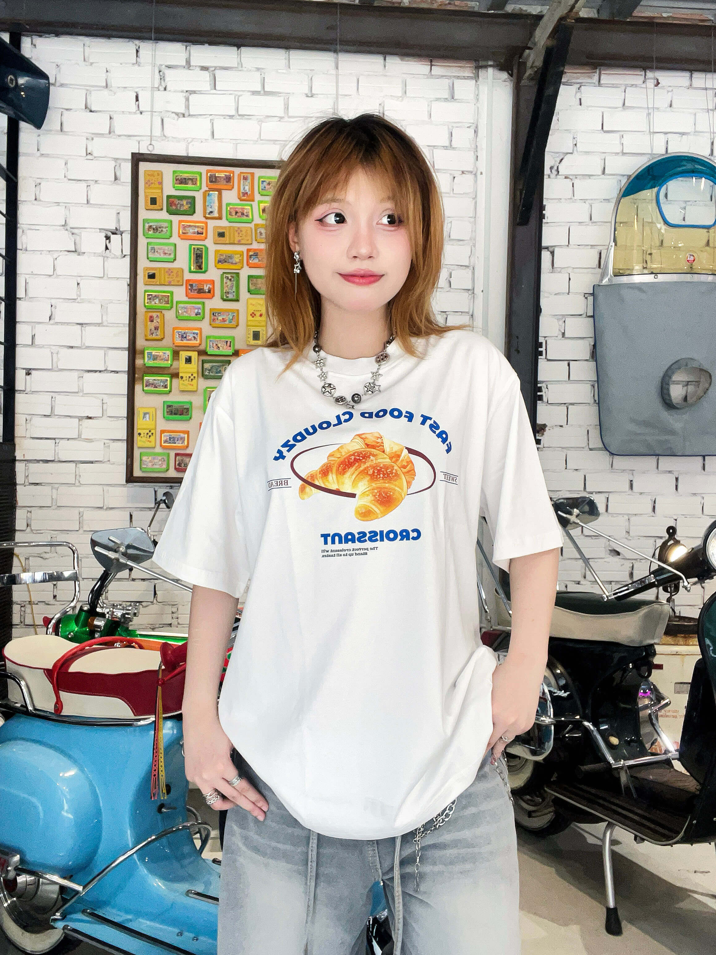 Áo thun CLOUDZY local brand in hình form rộng unisex cổ tròn nam nữ cotton 250 gsm CROISSANT