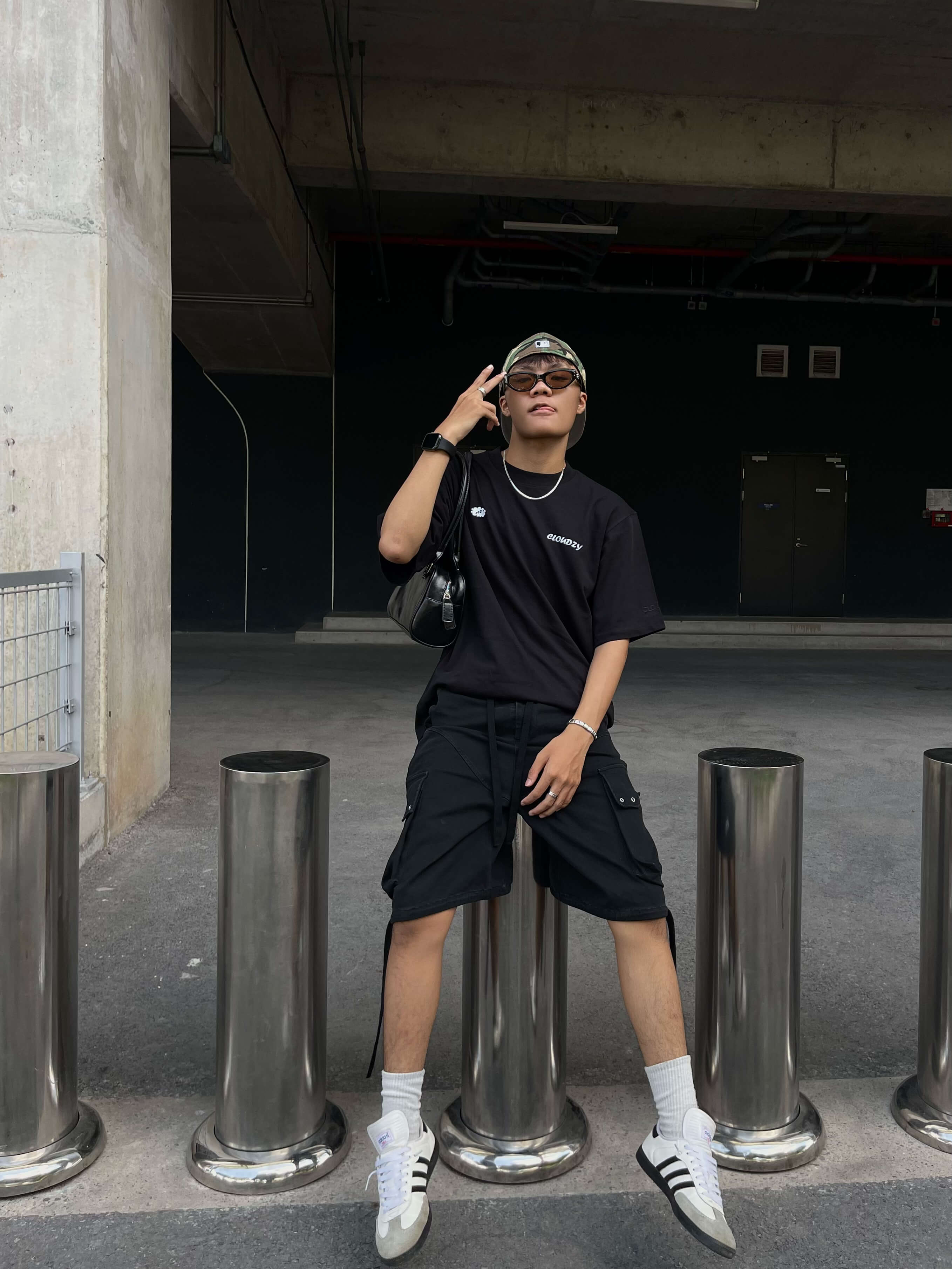 Áo thun nam nữ unisex tay lỡ phông local brand form rộng teen cổ tròn oversize cotton CLOUDZY CROP