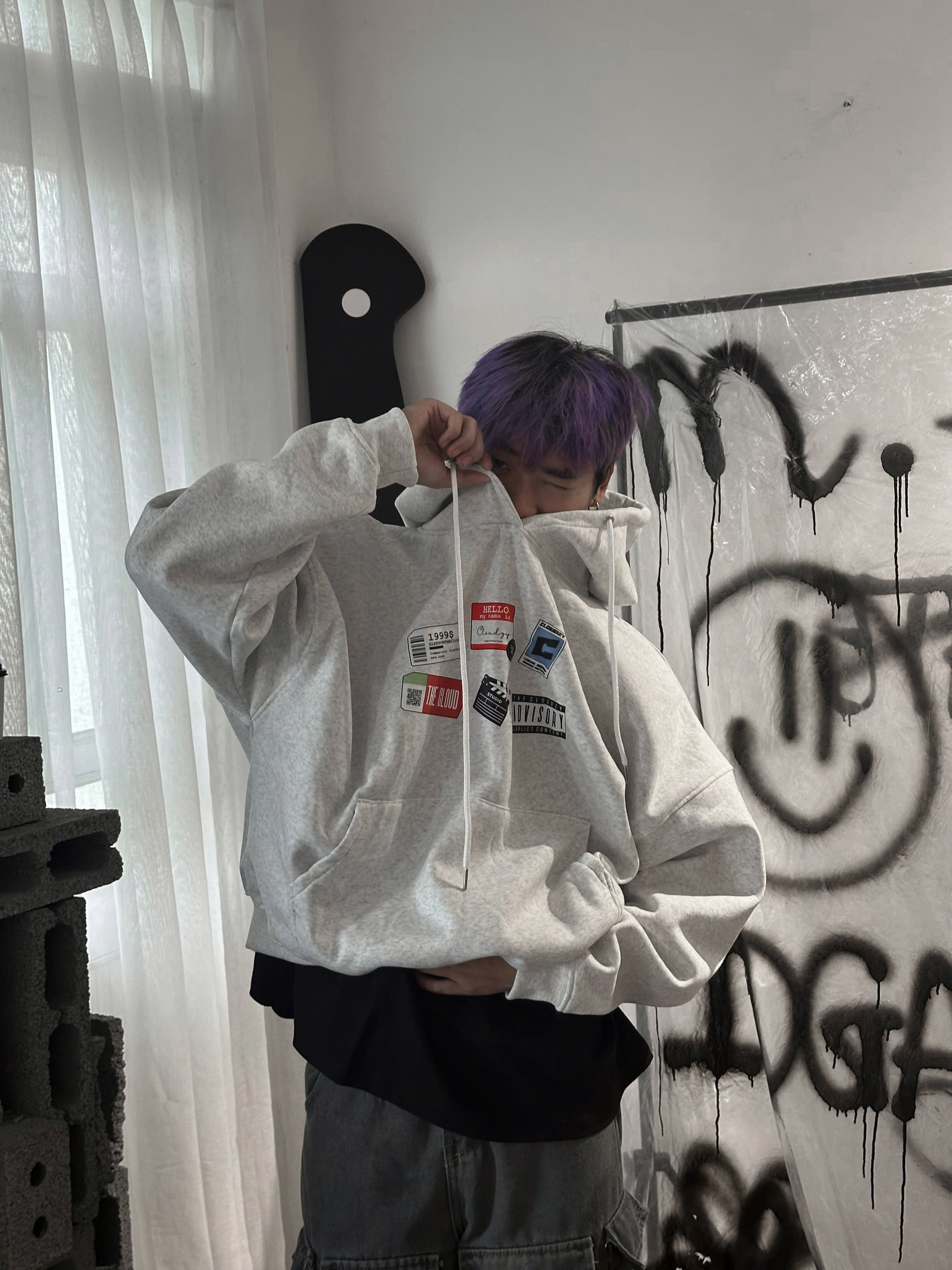 HOODIE BOXY STICKER