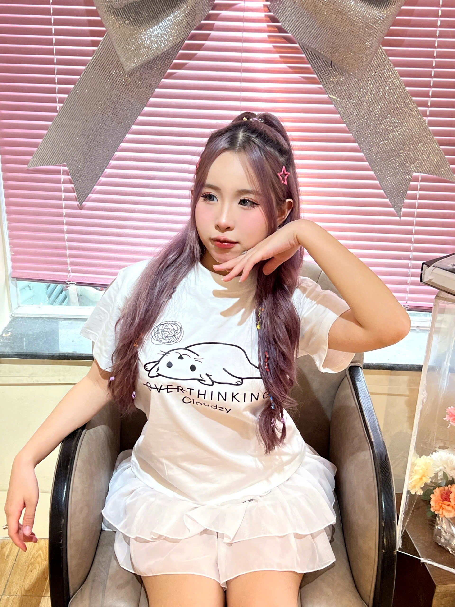 BABY TEE OVERTHINKING