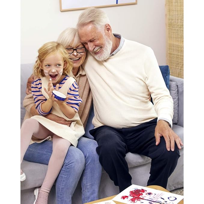 KEM DƯỠNG ẨM ĐA NĂNG CHO MẶT, MÔI VÀ CƠ THỂ NIVEA CREME 150ML