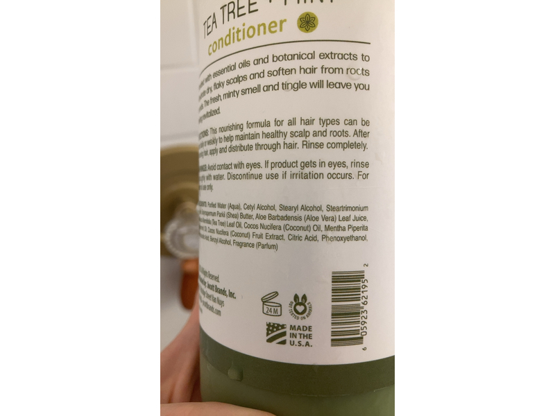 DẦU XẢ THANH LỌC, PHỤC HỒI CHO MỌI LOẠI TÓC VỚI CHIẾT XUẤT TINH DẦU TRÀ TRÀM VÀ BẠC HÀ NATURE LOVE TEA TREE + MINT CONDITIONER 739ML