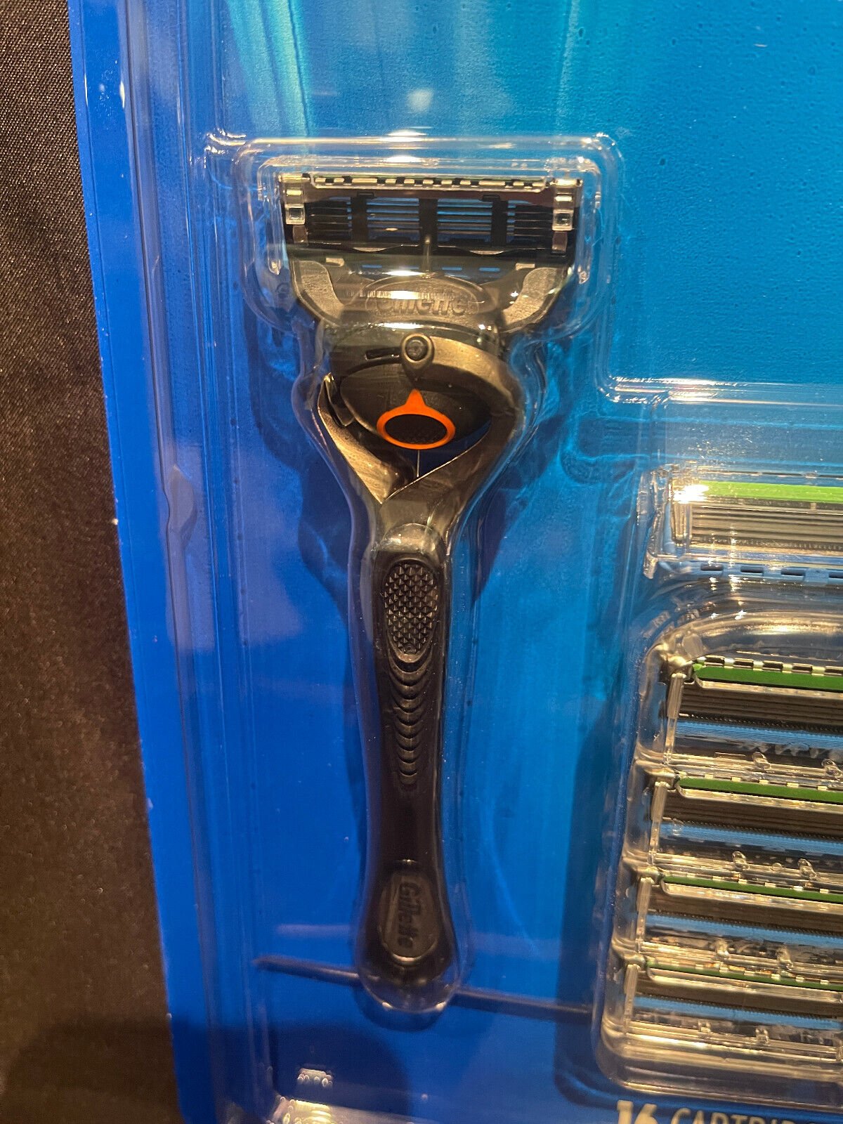 SET DAO CẠO 5 LƯỠI GILLETTE PROGLIDE PLUS GỒM 16 LƯỠI THAY THẾ VÀ 1 CÁN DAO