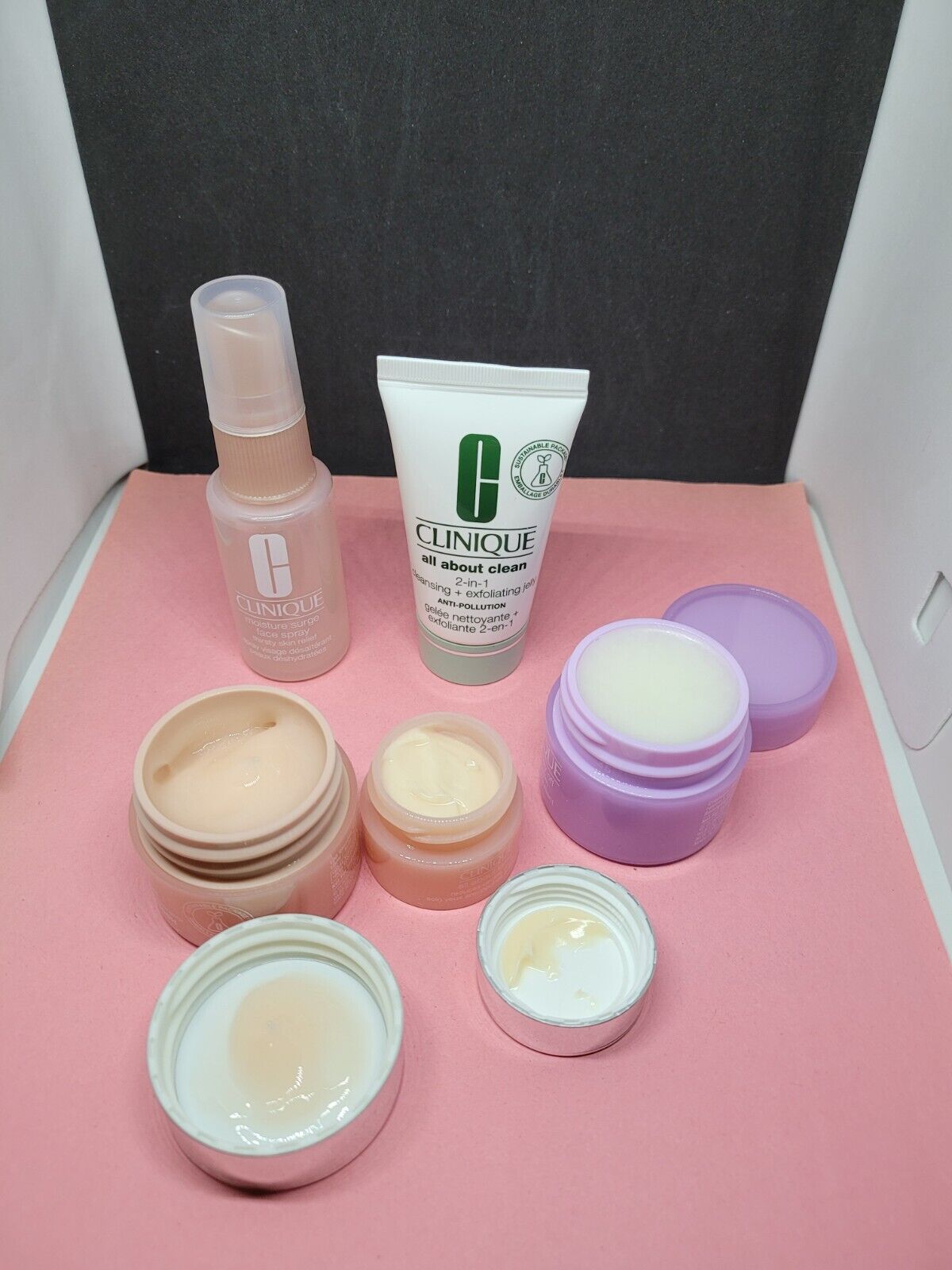 BỘ 5 SẢN PHẨM CHĂM SÓC DA TẨY TRANG VÀ DƯỠNG ẨM CLINIQUE REFRESH IN 5 ( SÁP TẨY TRANG 2 TRONG 1 CLINIQUE 2 IN 1 CLEANSNG + EXFOLIATING JELLY 30ML,  SỮA RỬA MẶT TẨY TẾ BÀO CHẾT HẰNG NGÀY CLINIQUE 2IN1 CLEANSING + EXFOLIATING JELLY,