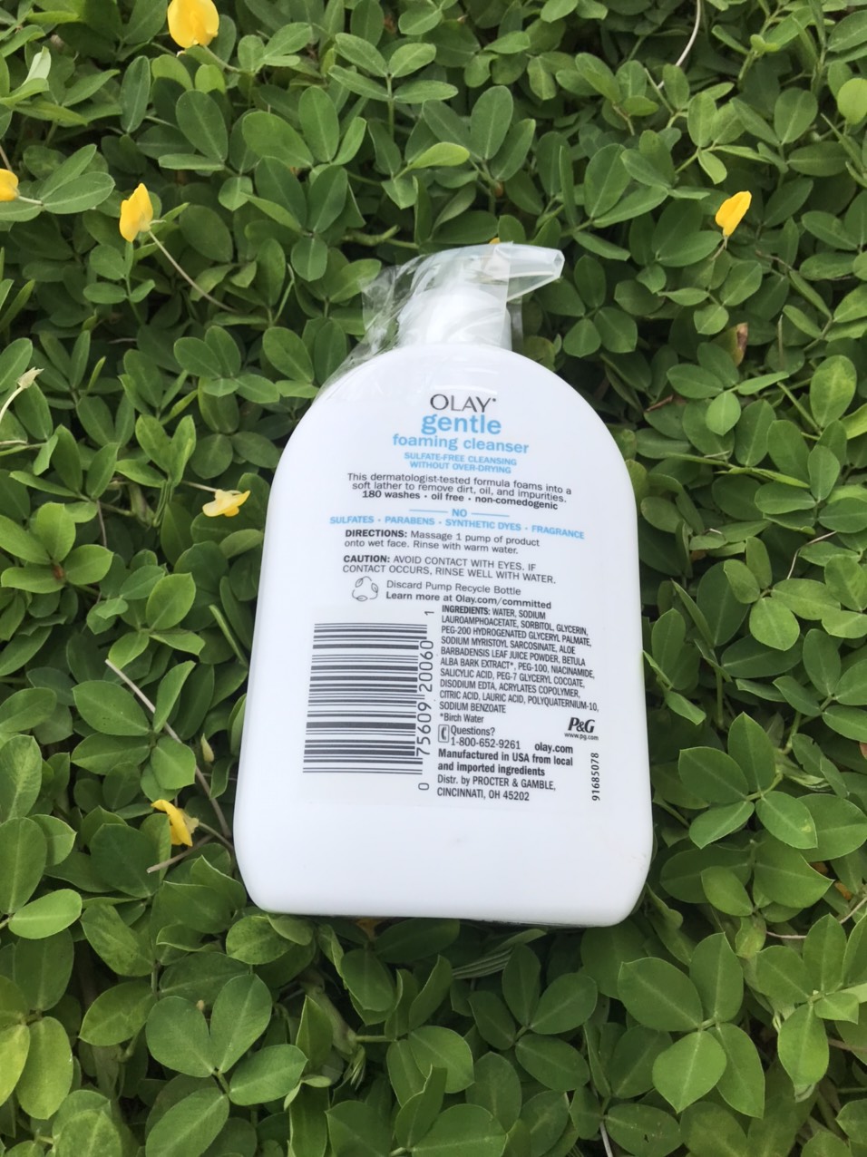 SỮA RỬA MẶT TẠO BỌT KHÔNG MÙI VỚI NƯỚC BẠCH DƯƠNG OLAY GENTLE FOAMING FACIAL CLEANSER WITH BIRCH WATER 473ML