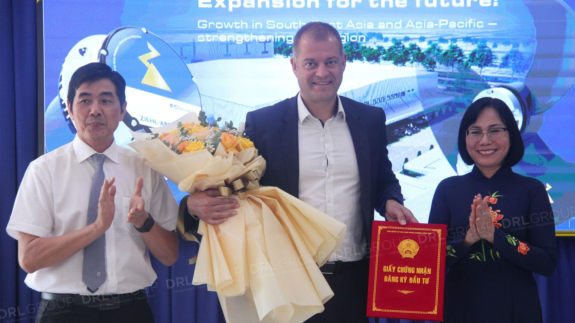 [DRL News] Đồng Nai: Trao chứng nhận đăng ký đầu tư cho 3 dự án FDI