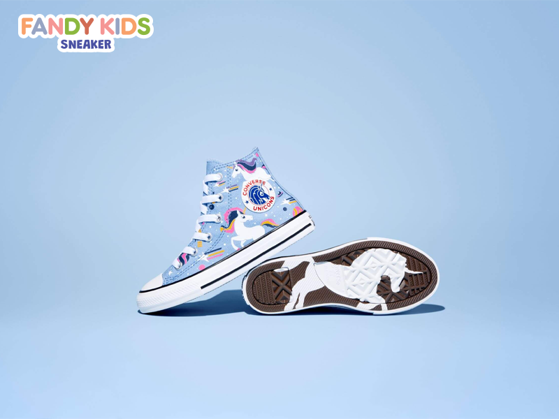 Hướng dẫn chọn giày dép phù hợp cho trẻ em Hướng dẫn chọn giày dép phù hợp cho trẻ em