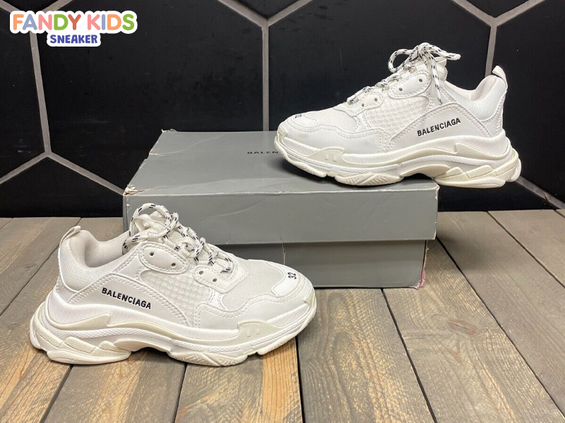 Balenciaga Triple S