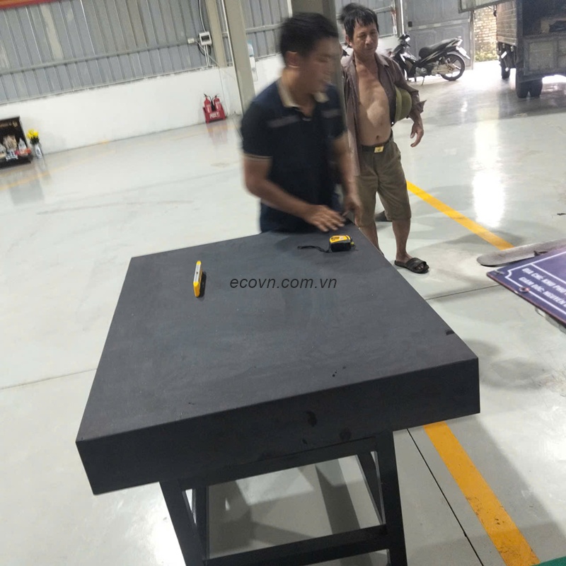 Giá bàn map granite phụ thuộc vào những yếu tố nào?